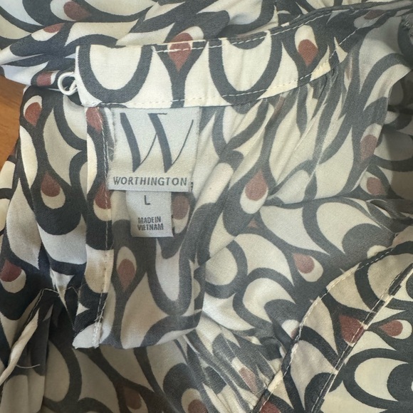 Worthington Short Sleeve Blouse - Picture 6 of 7